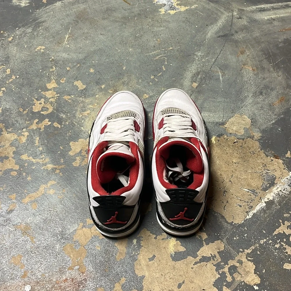 Jordan 4 - Picture 5 of 7